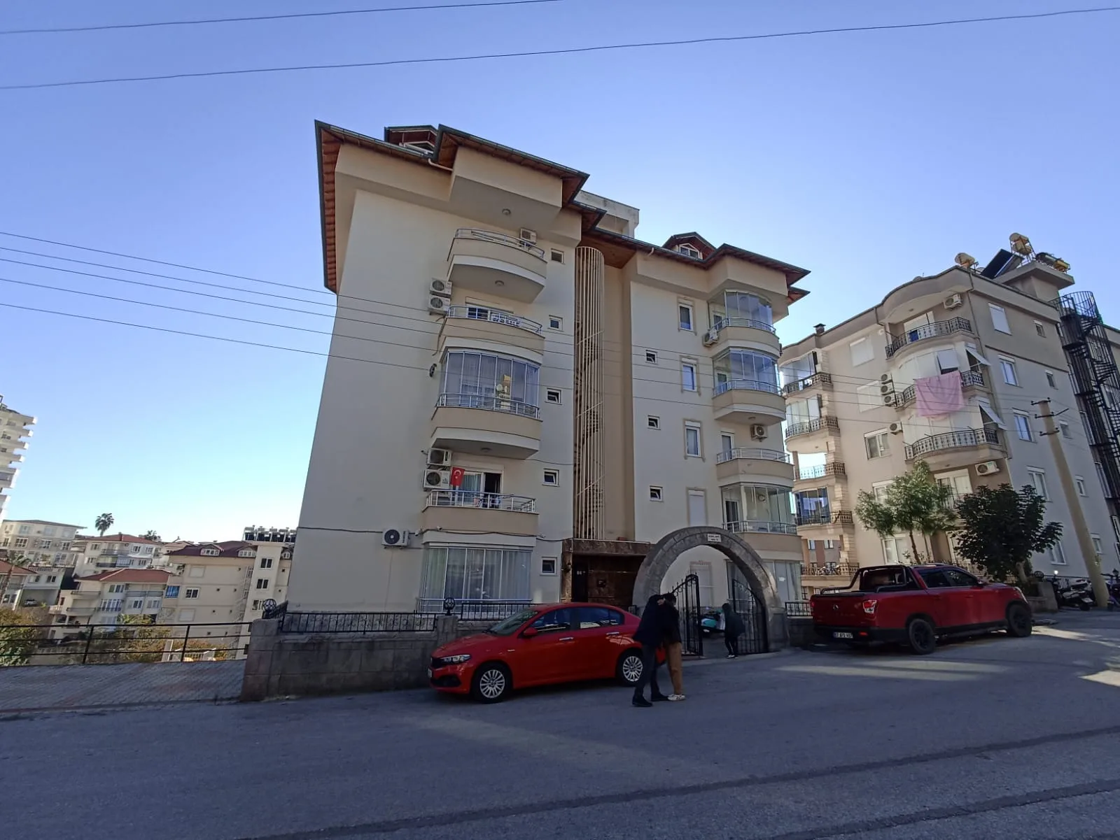 Alanya Cikcilli'de Deniz Manzaralı, Havuzlu Satılık 3+1 Dubleks Daire