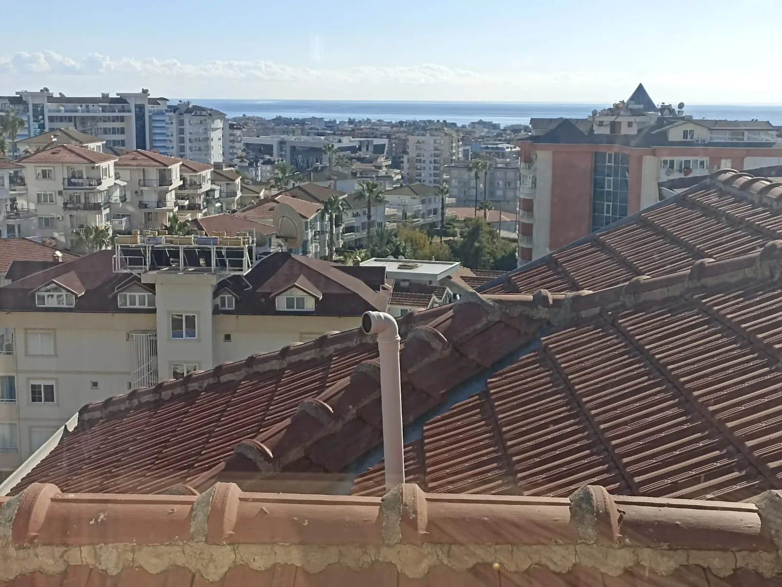Alanya Cikcilli'de Deniz Manzaralı, Havuzlu Satılık 3+1 Dubleks Daire