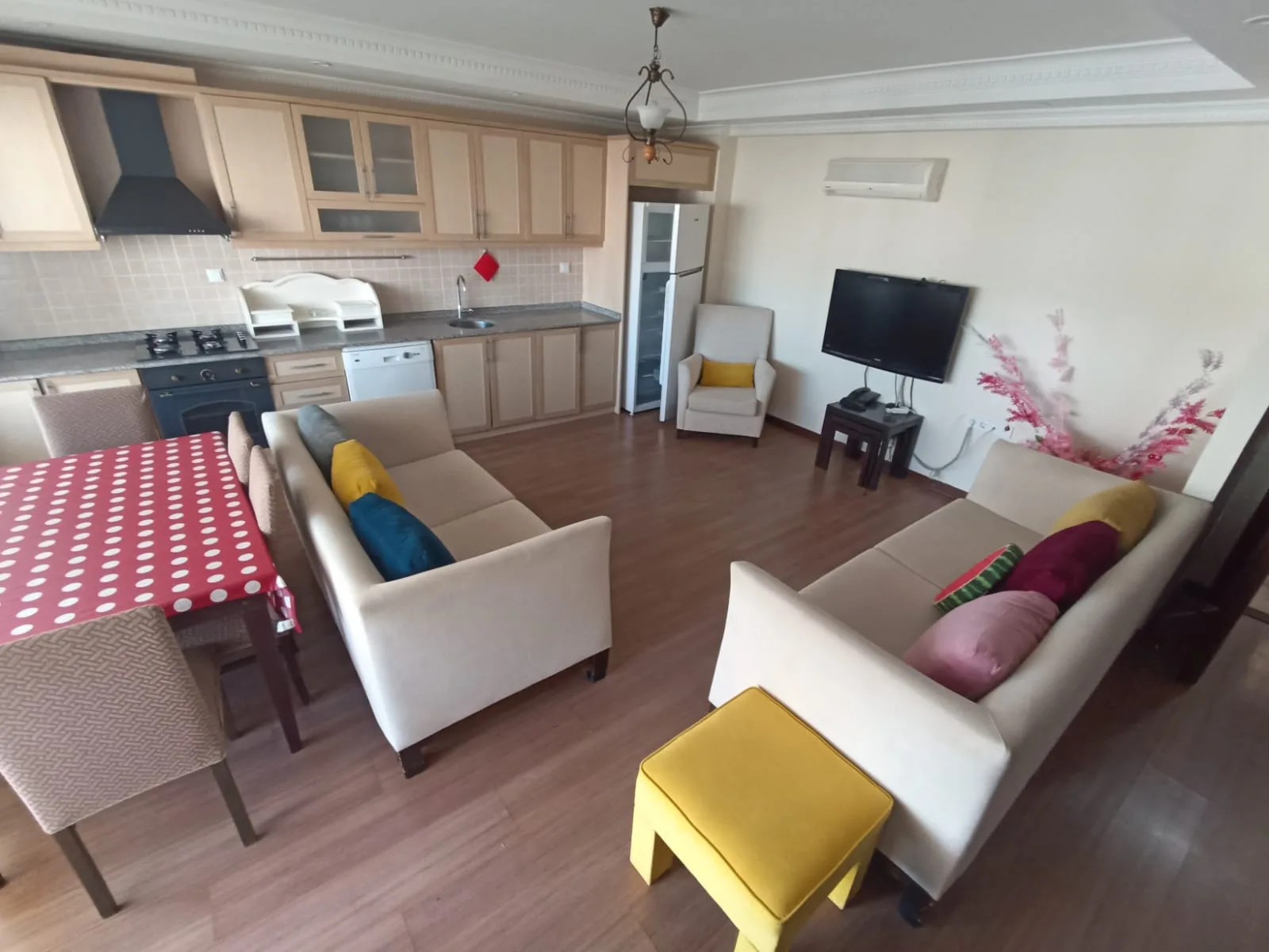 Alanya Cikcilli'de Deniz Manzaralı, Havuzlu Satılık 3+1 Dubleks Daire