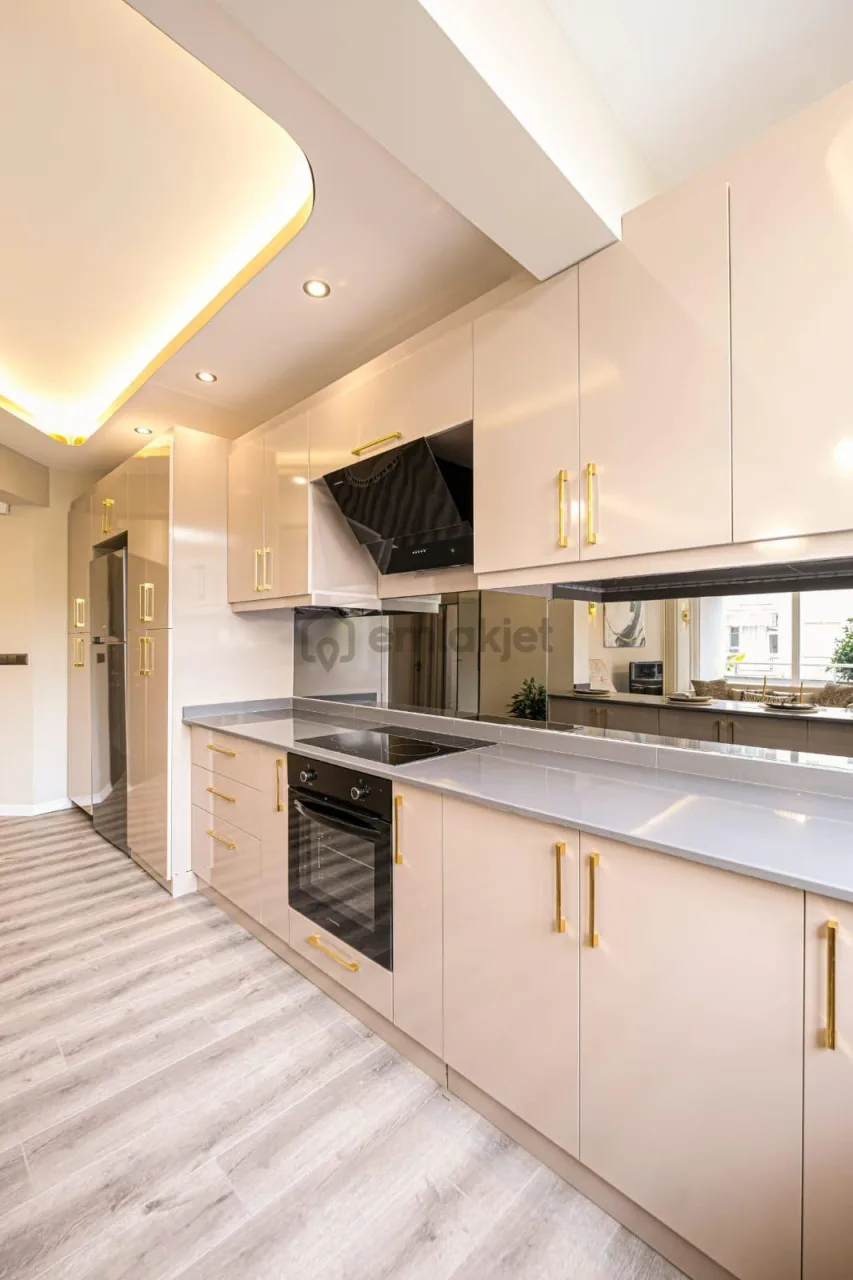 Alanya Mahmutlar Satılık 2+1 Daire | Denize 50 m, Eşyalı