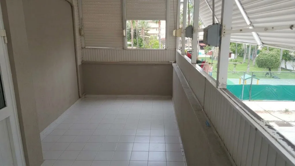 Alanya Saray Mahallesi Hal Kavşağı Yakınında Satılık 2+1 Daire