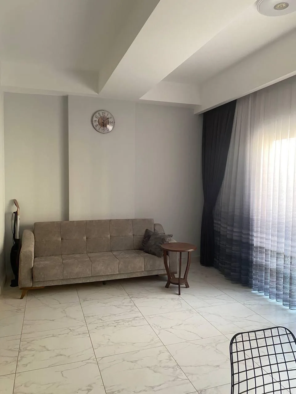 Alanya Mahmutlar Satılık 1+1 | Havuzlu Site – EmlakJest
