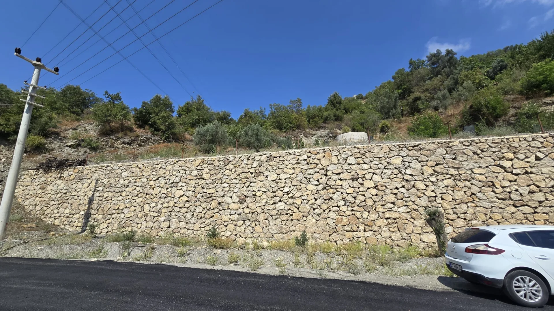 Alanya Mahmutseydi Üç Irmak Mevki Yol Satılık Tarla