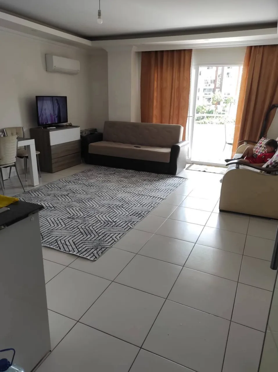 Alanya Avsallar Site İçinde Aktiviteli Geniş Satılık 1+1