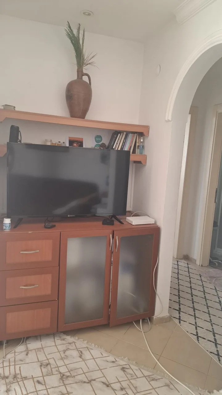 Alanya Tosmur Kiralık 1+1 Daire | Havuzlu Site – EmlakJest