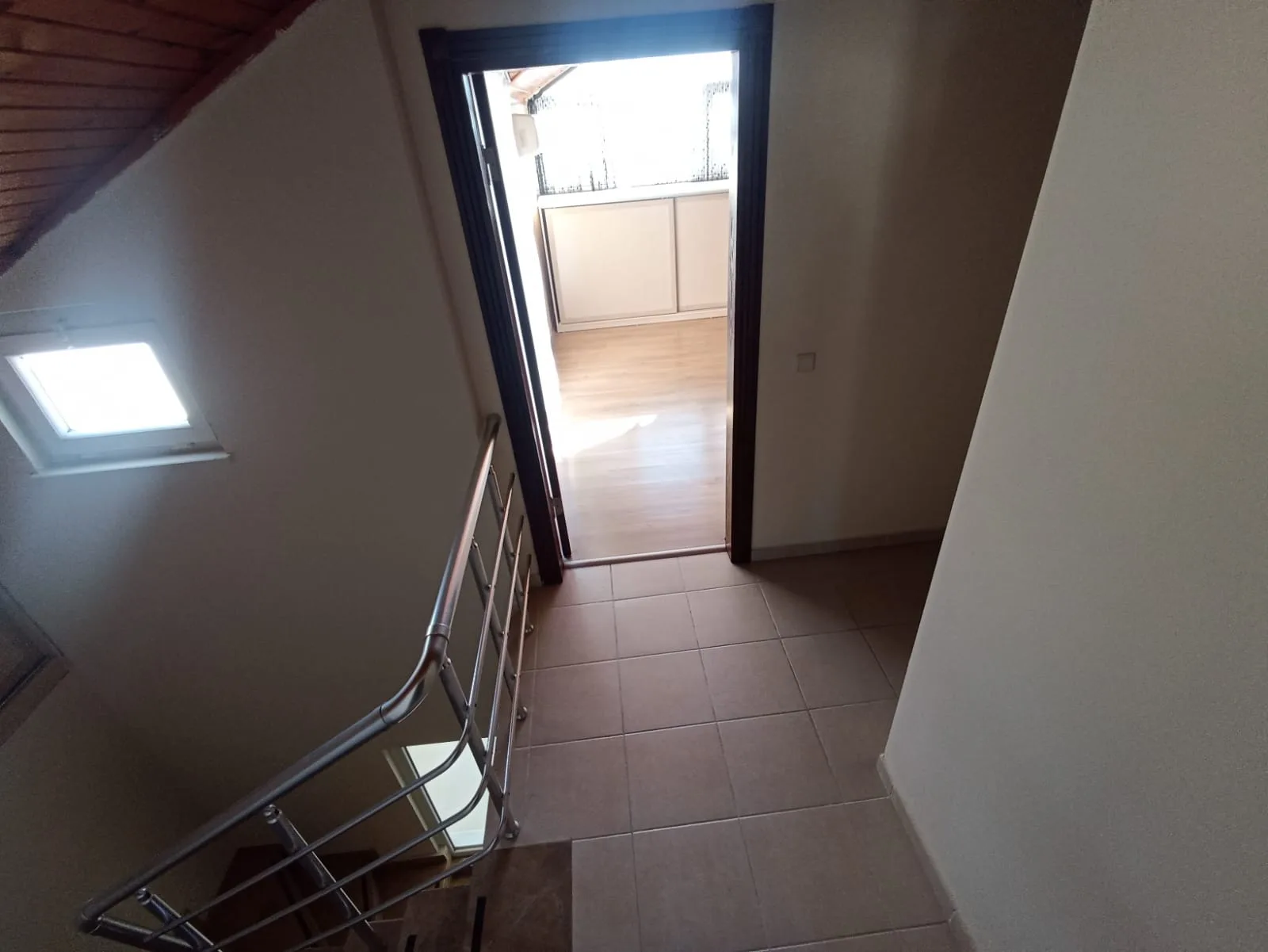 Alanya Cikcilli Kiralık Geniş Deniz Manzaralı Havuzlu Dubleks Daire