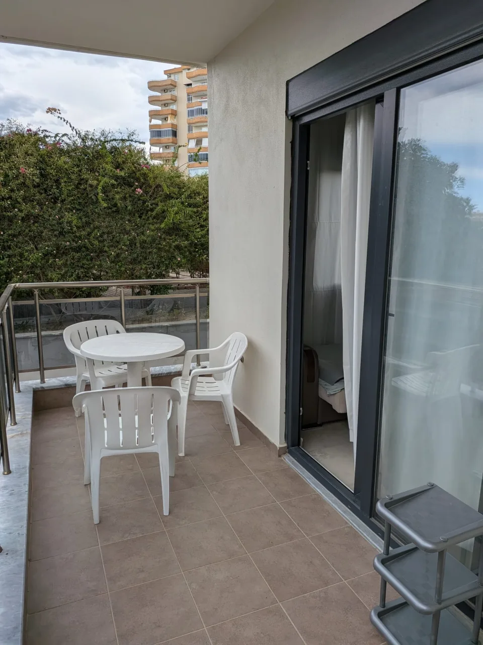 Alanya Mahmutlar Satılık 1+1 Daire | İskânlı – EmlakJest