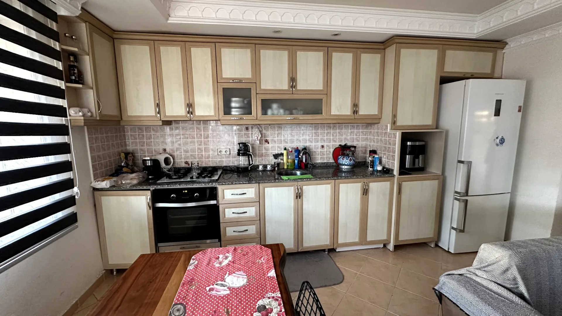 Alanya Tosmur Satılık 2+1 Daire | Havuzlu, Denize 800 m